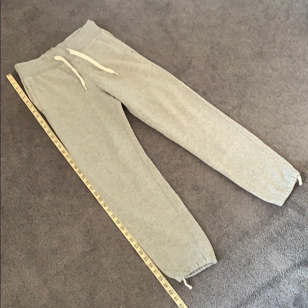 Men’s Basic Grey Sweatpants
